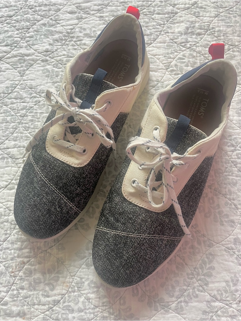 11.5 Men’s TOMS Carbrillo Two-Tone Color block Canvas Lace-Up Sneakers